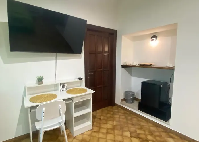 לינה וארוחת בוקר Vento Di Mare 4*